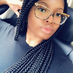 Meet your Posher, Kaylin